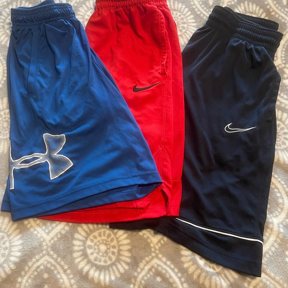 Men's short bundle- 2 Nike and 1 Under Armour all size Small